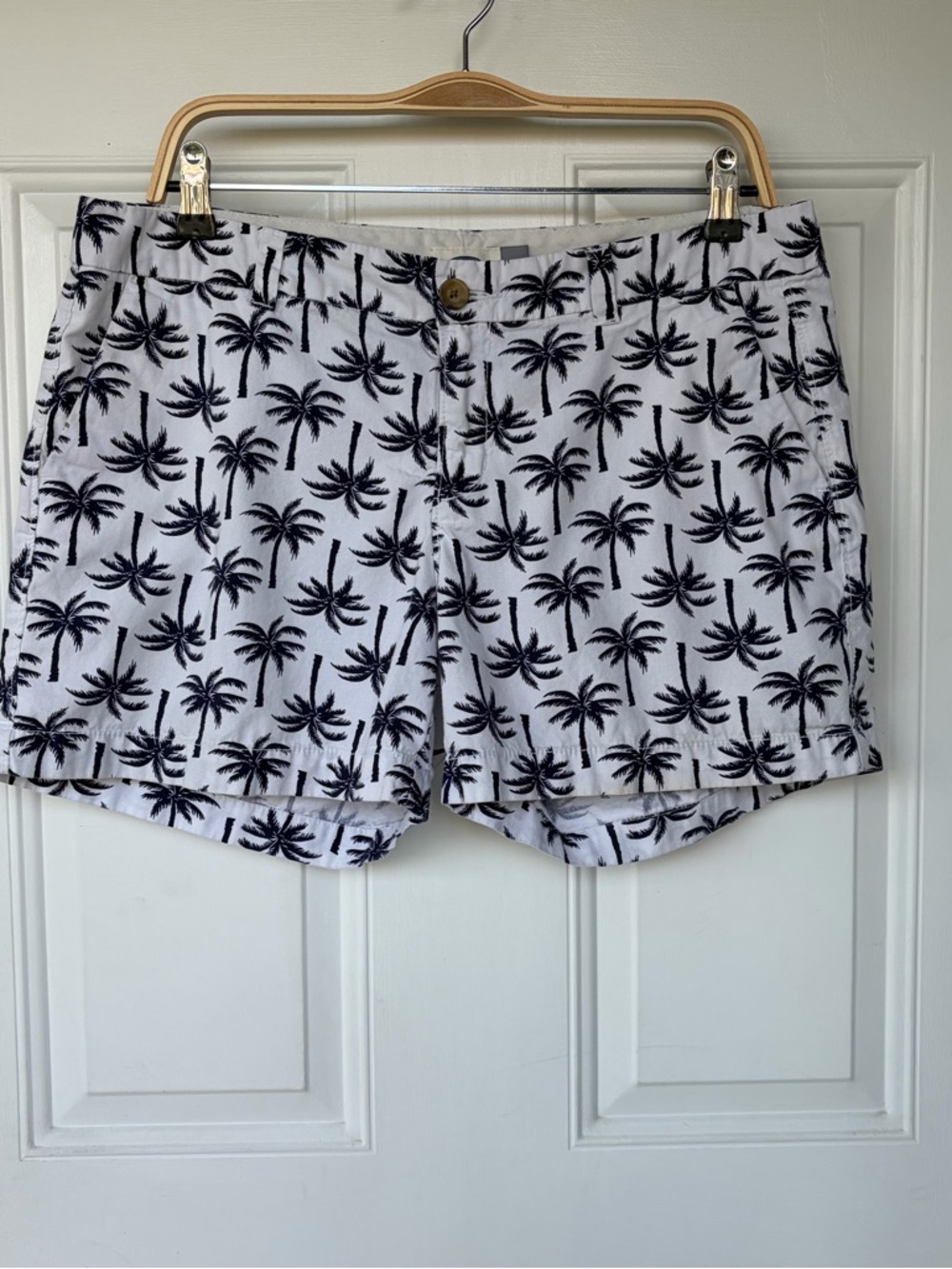 •Old Navy• Tropical Design 100% Cotton Shorts - Size 10